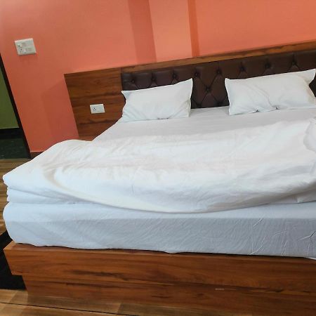 Hotel Rishabh And Banquet Hall Pithoragarh Luaran gambar