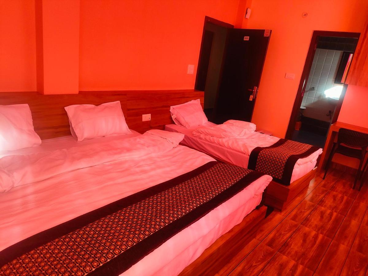 Hotel Rishabh And Banquet Hall Pithoragarh Luaran gambar