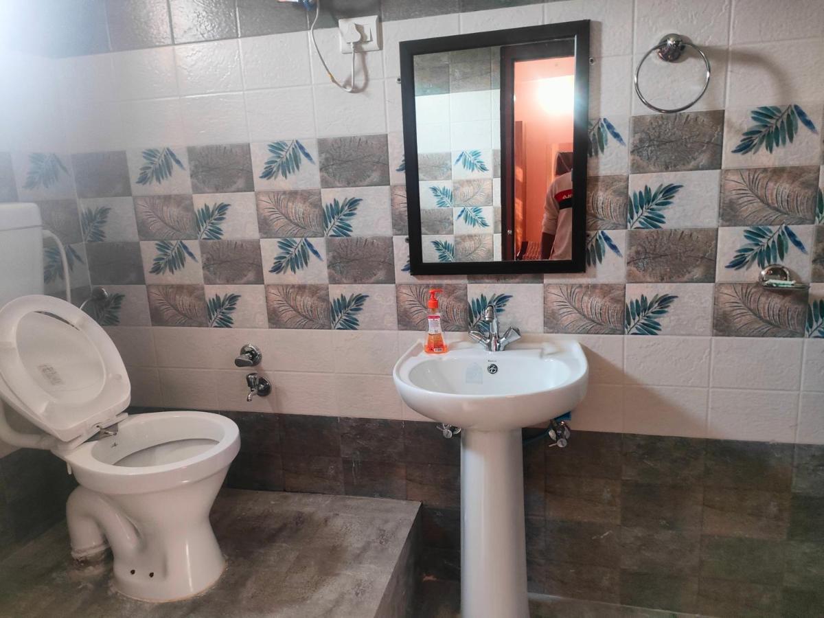 Hotel Rishabh And Banquet Hall Pithoragarh Luaran gambar