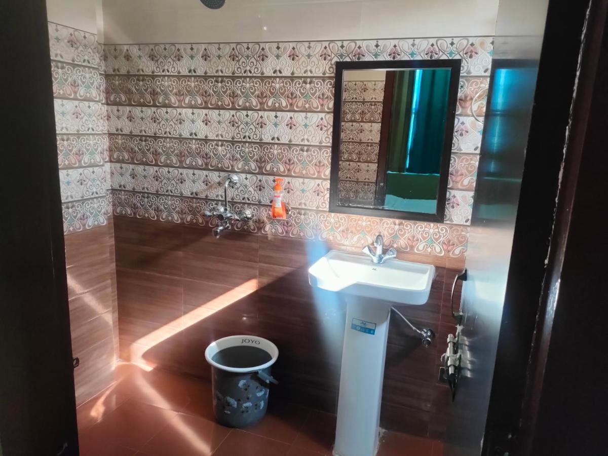 Hotel Rishabh And Banquet Hall Pithoragarh Luaran gambar