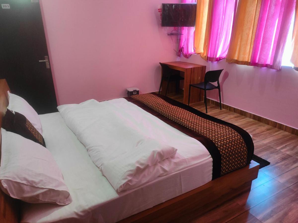 Hotel Rishabh And Banquet Hall Pithoragarh Luaran gambar