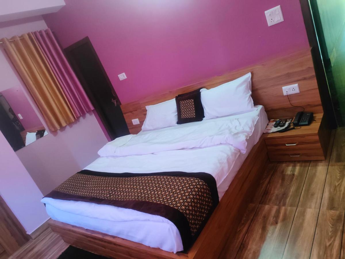 Hotel Rishabh And Banquet Hall Pithoragarh Luaran gambar